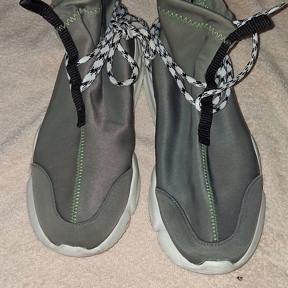 Gray High-Top Sneakers with White Soles